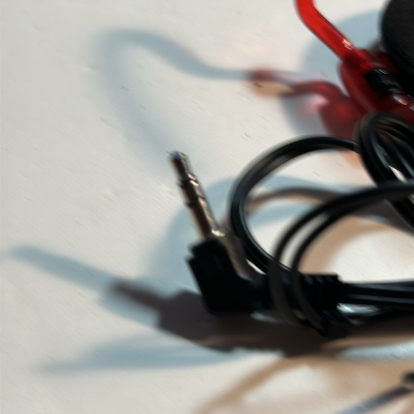 Genuine Nintendo DS DS DSi Headphones Ear Hook Clip On Earphones Headphones *Red - Picture 4 of 4